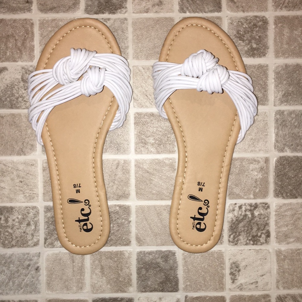 Rue 21 etc! Sandals size 7/8 medium in women’s